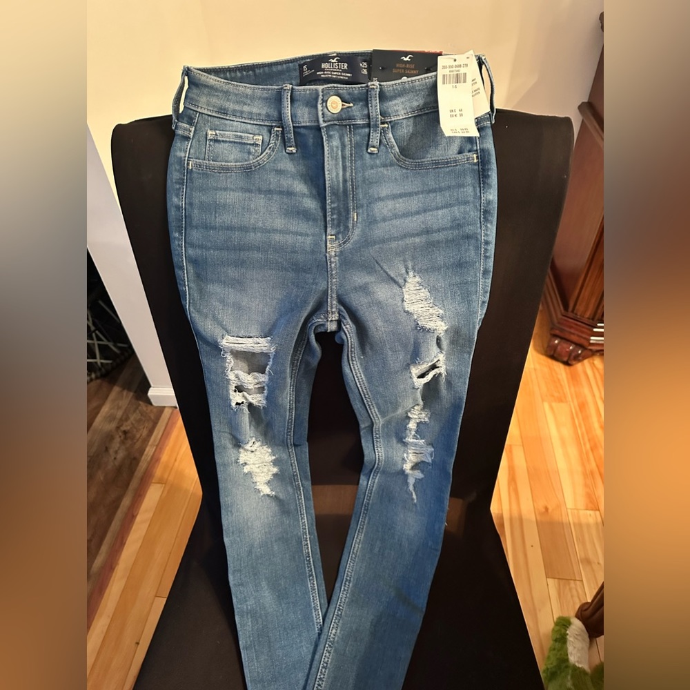 Juniors jeans